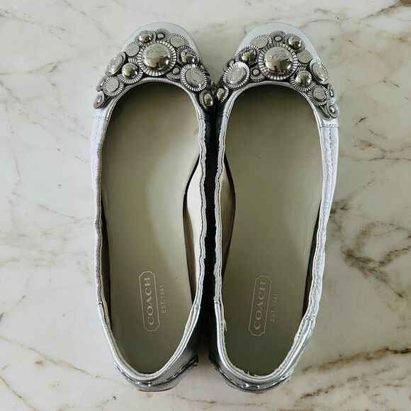 COACH Venus Metallic Silver Soft Leather Embellished Ballerina Flats - US 7 - Picture 6 of 8